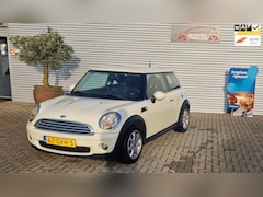 MINI One - Lm velgen, elektrische ramen, centrale vergrendeling BMW dealer onderhouden