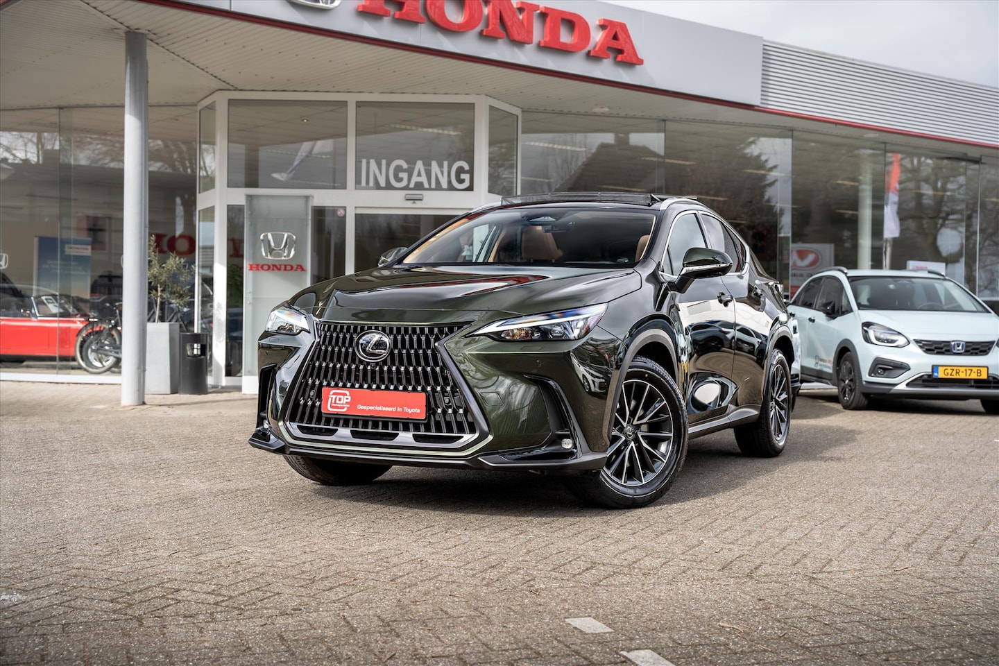 Lexus NX - 450h+ Hybrid 309pk AWD Luxury Line Limited | Terrane Khaki Metallic | Head-Up Display | 36 - AutoWereld.nl