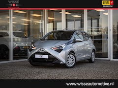 Toyota Aygo - 1.0 VVT-i 72pk 5D x-play | Parkeer Camera | Bluetooth | Airco