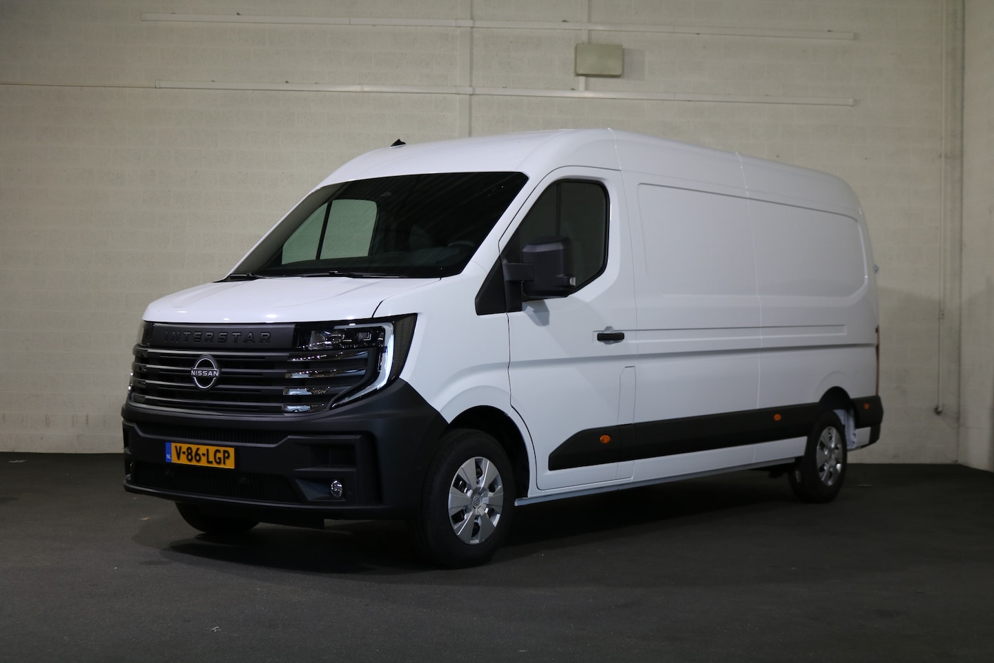 Nissan Interstar - 2.3 dCi L3H2 N-Connecta 2.3 dCi 150pk L3 H2 N-Connecta - AutoWereld.nl