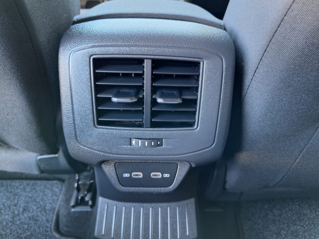Volkswagen T-Roc - Style Business 1.5 TSI