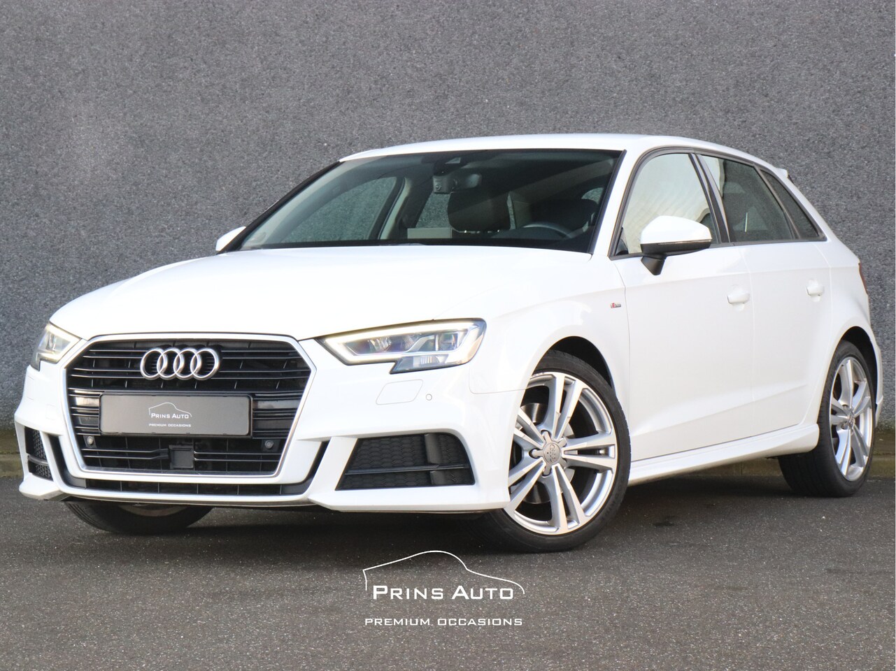 Audi A3 Sportback - 40 TFSI Design Pro Line Plus S-Line |TREKHAAK|ADAPTIVE CRUISE|STOEL+STUURVERW.| - AutoWereld.nl