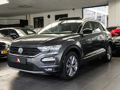 Volkswagen T-Roc - 1.0 TSI Style | PANO | STOELVERW. | SENSOREN | NAVI