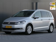 Volkswagen Touran - 1.4 TSI Highline Edition R BTW-Auto Alcantara Navigatie Trekhaak Adaptive Cruise