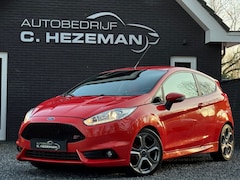 Ford Fiesta - 1.6 ST2 183PK1e eigenaar DealerOH Nieuwstaat Recaro LED Xenon