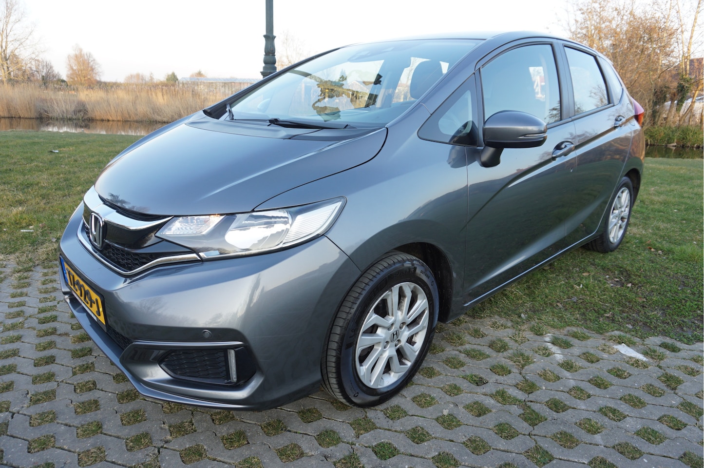 Honda Jazz - 1.3 i-VTEC Comfort Trekhaak Navi Airco Stoelverwarming - AutoWereld.nl