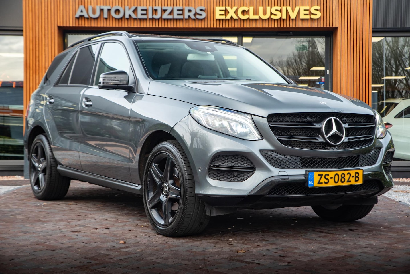 Mercedes-Benz GLE-Klasse - 250 d 4MATIC AMG Sport Edition Panoramadak Leer Stoelverwarming Cruise Control Dode Hoek - AutoWereld.nl