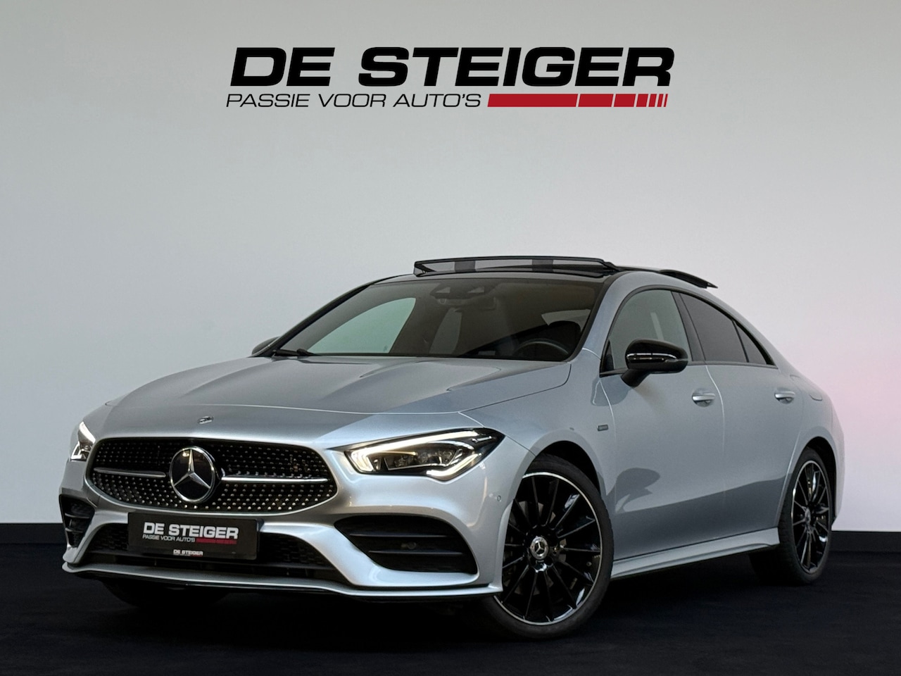 Mercedes-Benz CLA-Klasse - 250 e AMG Night Pano Sfeer 360 Camera CarPlay - AutoWereld.nl