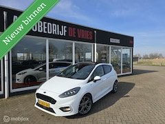 Ford Fiesta - 1.0 EcoB ST-Line X Pano/Winterpakket/Apple-Carplay