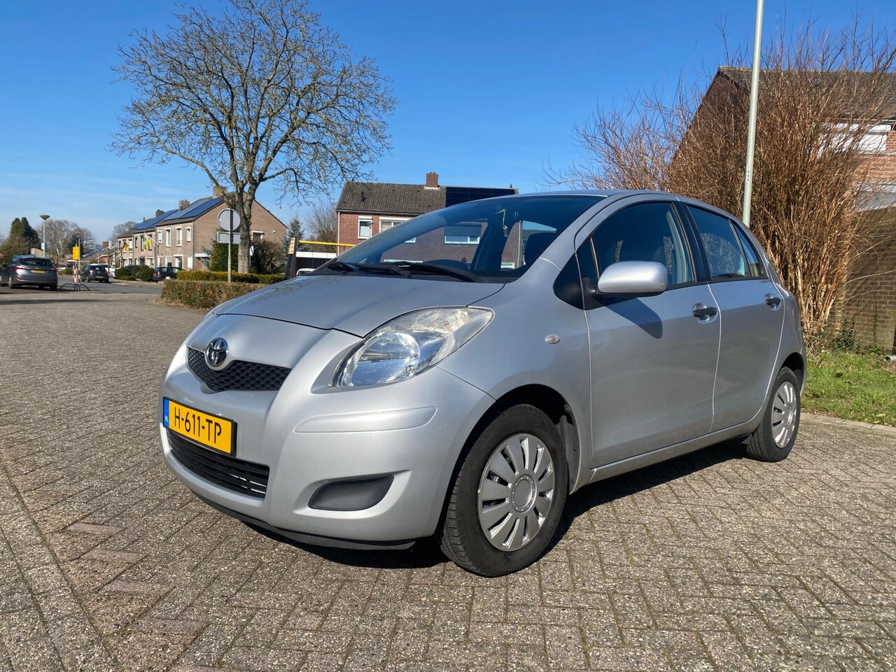 Toyota Yaris - 1.0 VVTi Acces 1.0 VVTi Acces - AutoWereld.nl