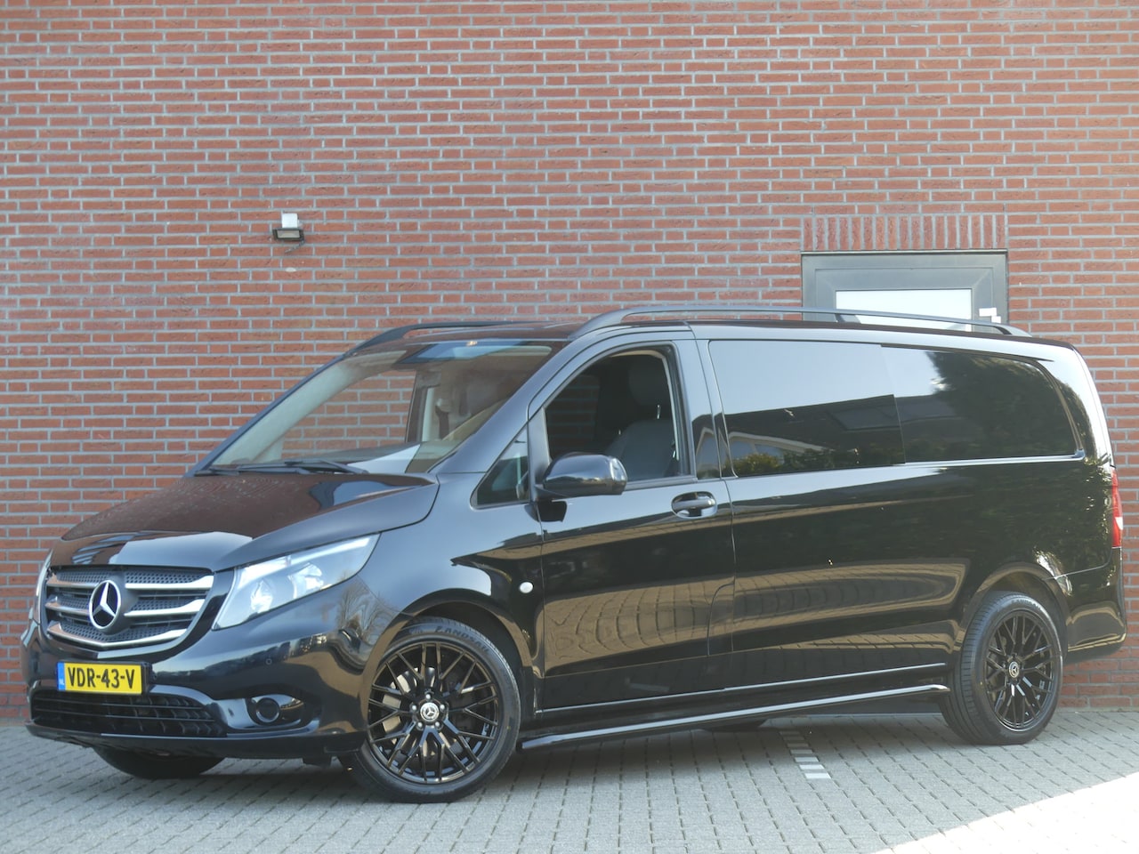 Mercedes-Benz Vito - 119 CDI Extra Lang Dubbel Cabine Leer/Navi/Camera - AutoWereld.nl