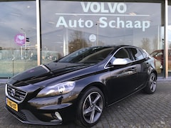 Volvo V40 - 1.6 T3 R-Design | Rijklaar incl garantie | Donker glas Camera Verwarmbaar voorruit