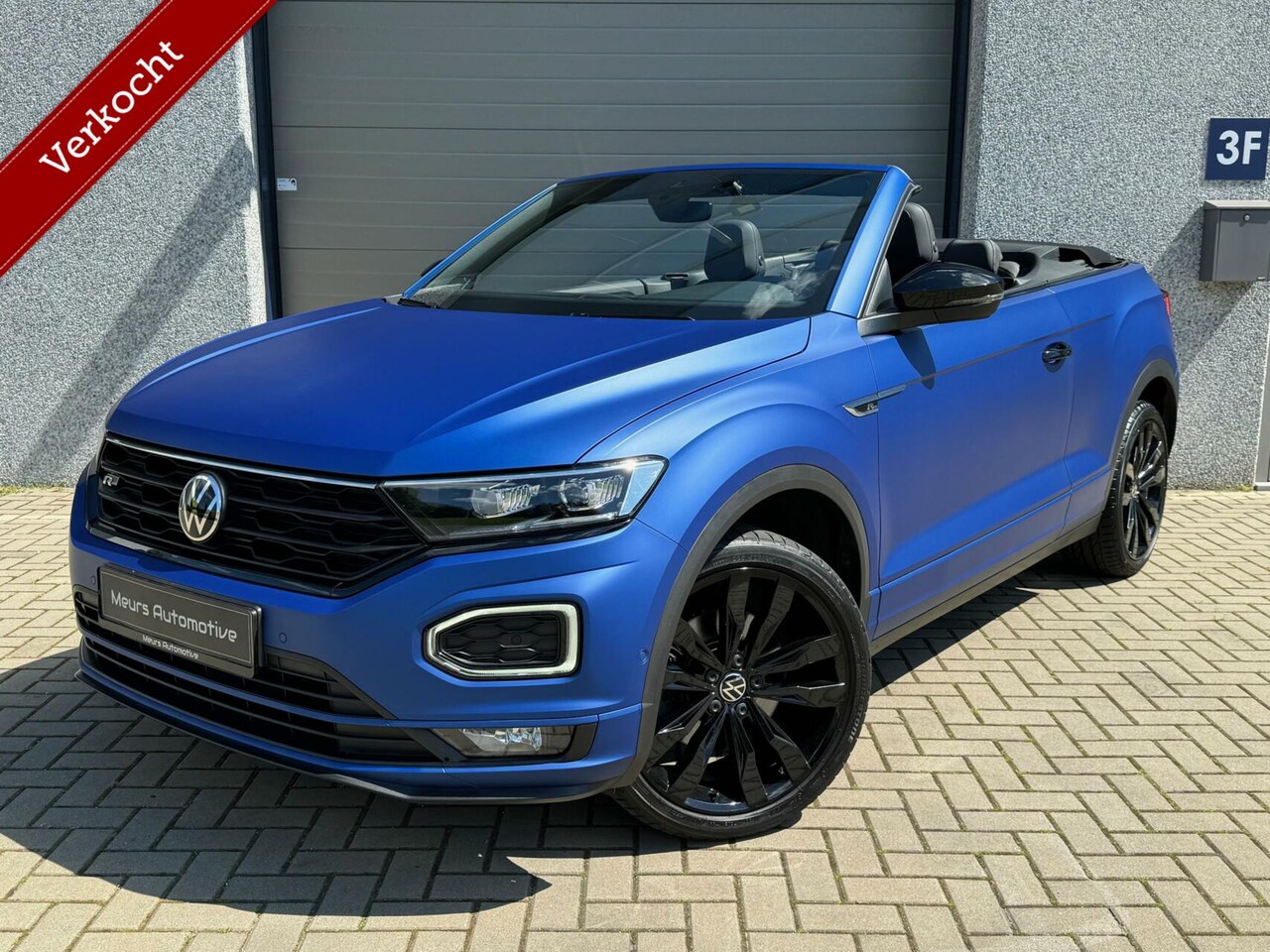 Volkswagen T-Roc Cabrio - 1.5 TSI R-line Ed. Blue Plus Zeldzaam Mat Blauw/19 inch Black velgen/Lederen interieur/ Bl - AutoWereld.nl