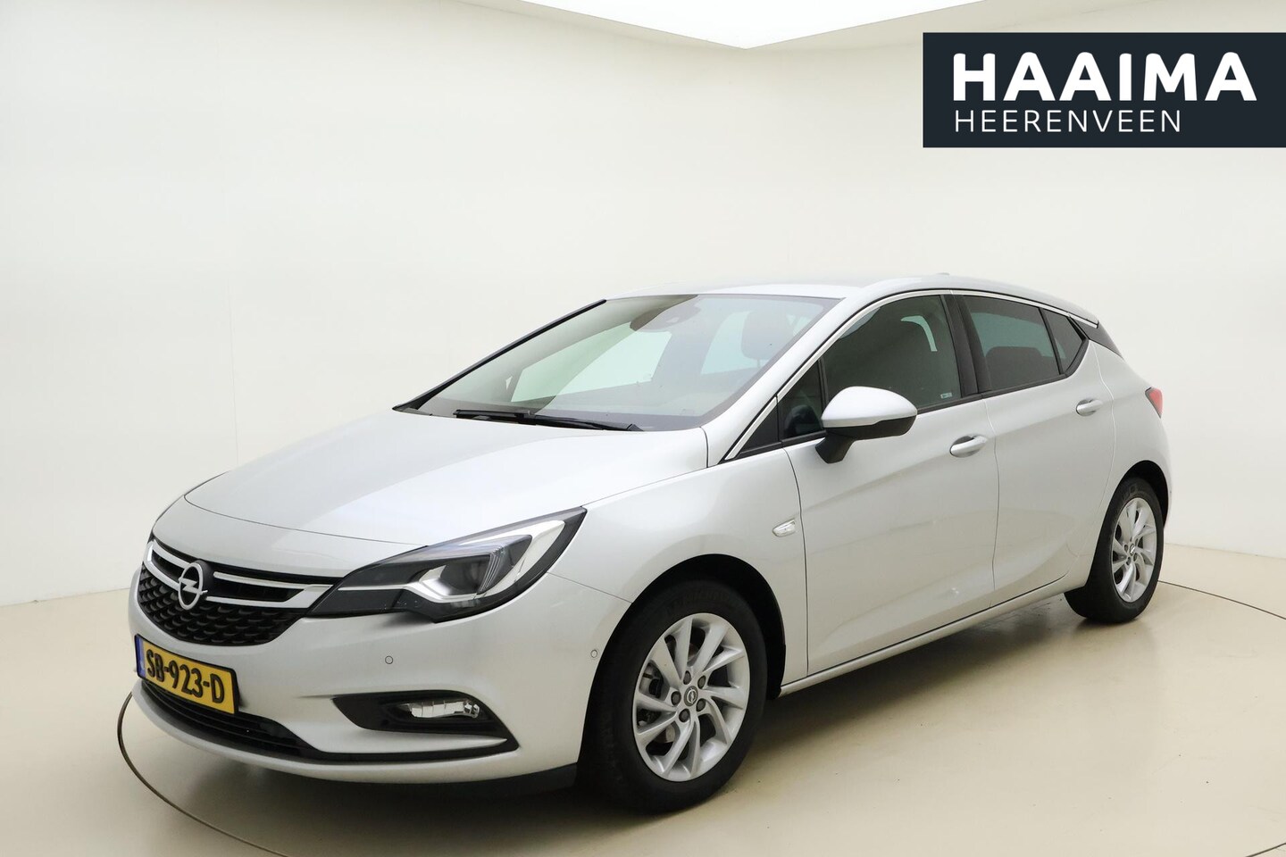 Opel Astra - 1.4 Turbo 150pk Innovation | Navigatie | Achteruitrijcamera | Climate control | Comfortsto - AutoWereld.nl