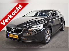 Volvo V40 - 2.0 T3 153pk Nordic+ Standkachel/ On-Call/ Verw.voorruit/ Stoelverw/ Navi