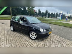 Volkswagen Polo - 1.4-16V Highline 5DRS LM Velgen Cruise