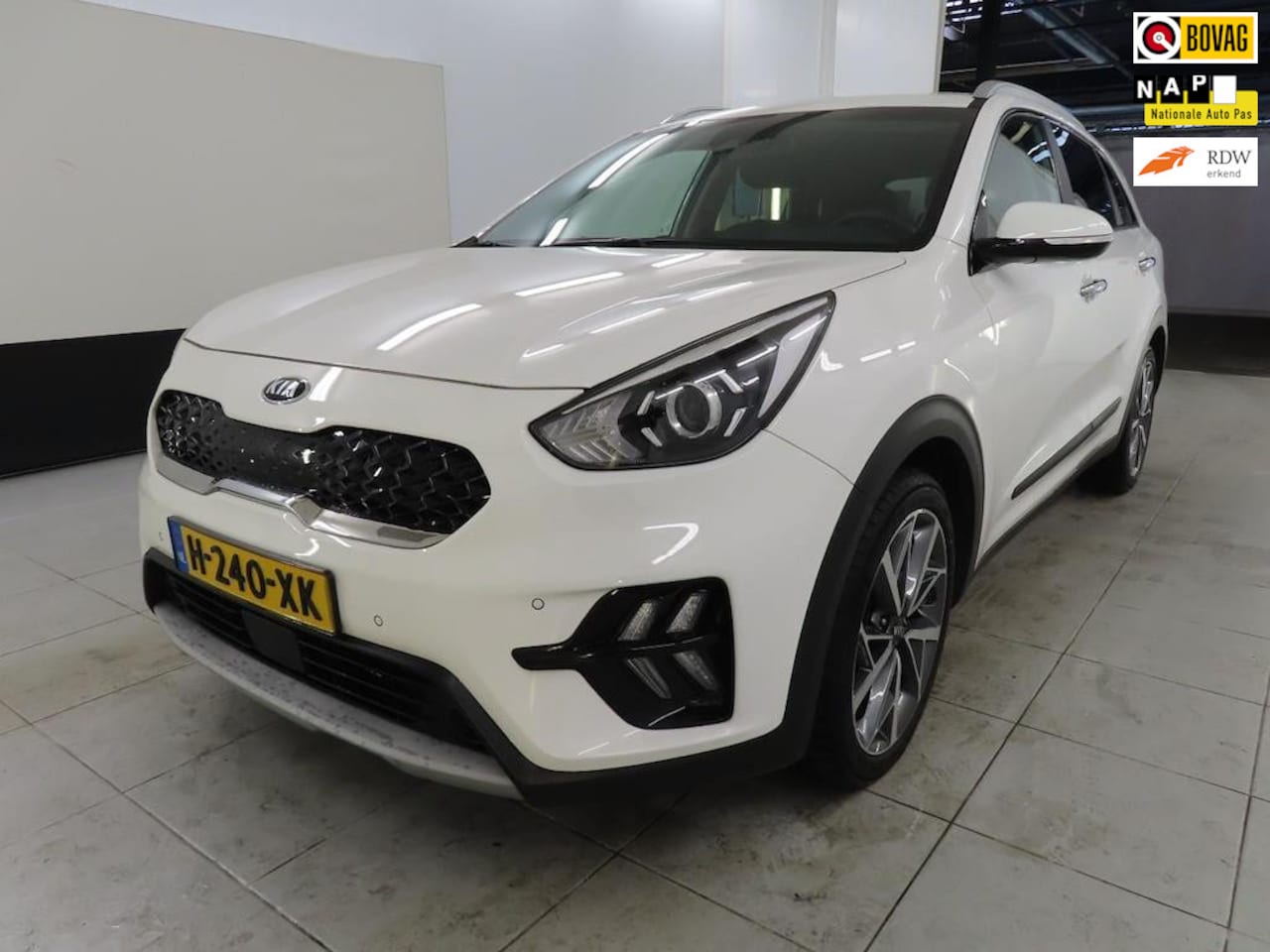 Kia Niro - 1.6 GDi Hybrid DynamicPlusLine+Leder+breed-Navigatie+stuur&stoel-verw+18"lmv = 31000 KM - AutoWereld.nl