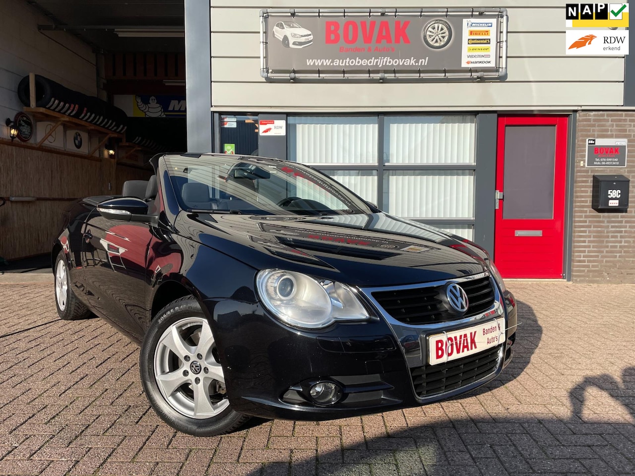 Volkswagen Eos - 1.4 TSI Comfortline Black edition - AutoWereld.nl