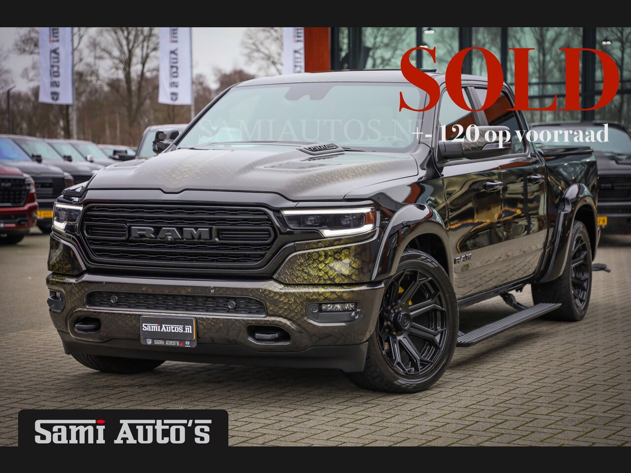 Dodge Ram 1500 - COBRA HULK PACK | 5,7 V8 HEMI 402PK | HUD | WIDE BODY | BREED SET WIELEN | RAM VOL | DUBBE - AutoWereld.nl