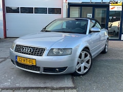 Audi A4 Cabriolet - 4.2 V8 S4 quattro