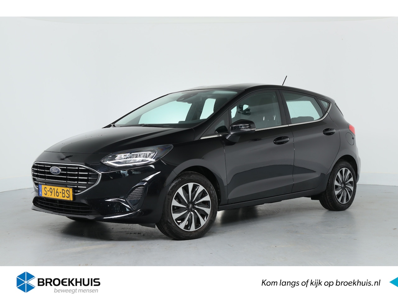 Ford Fiesta - 1.0 EcoBoost Hybrid Titanium | LED | Navigatie | Airco | Cruise Control | Parkeersensoren - AutoWereld.nl