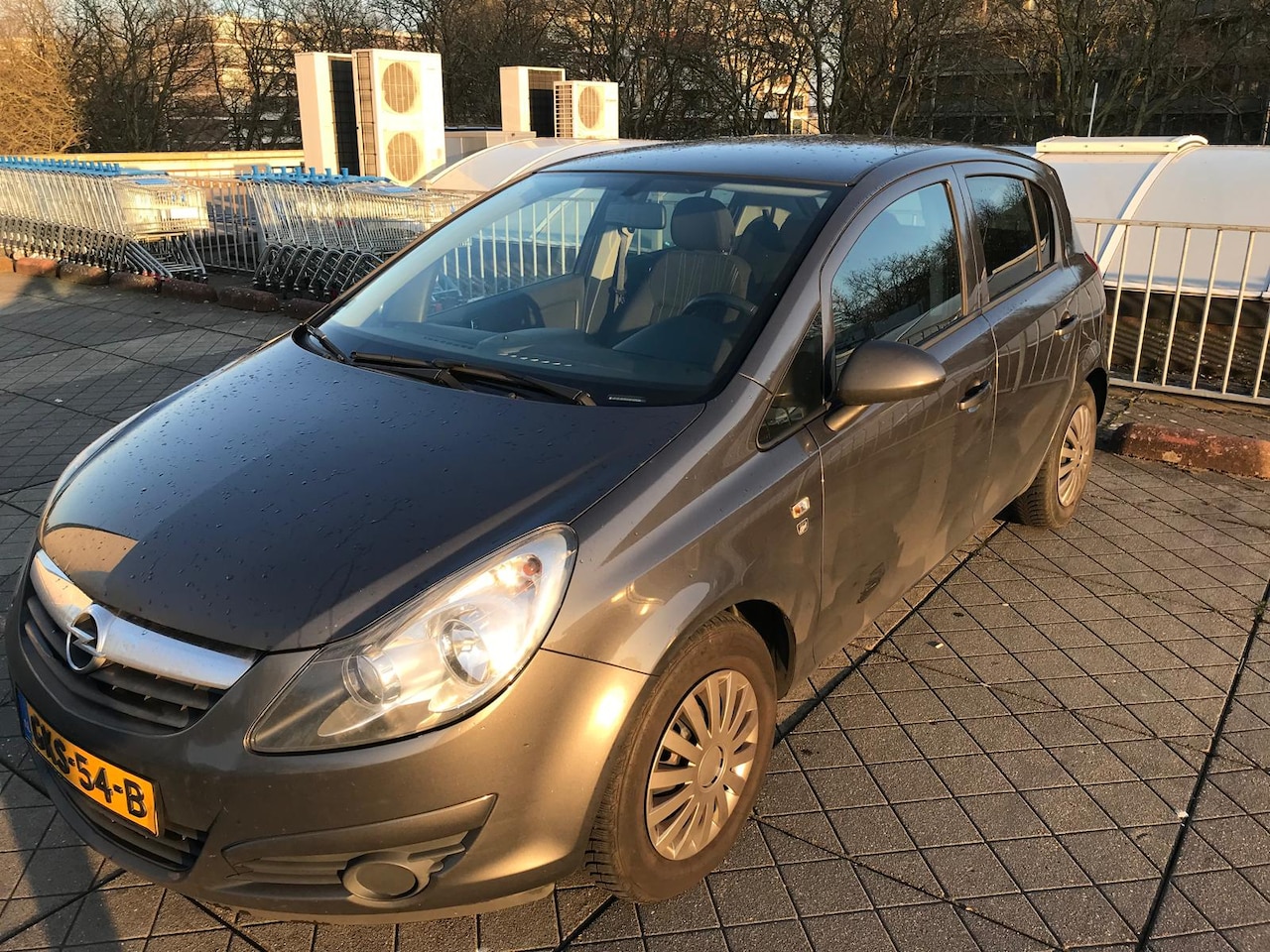 Opel Corsa - 1.2-16V '111' Edition - AutoWereld.nl