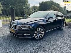 Volkswagen Passat Variant - 1.8 TSI Business Edition R / Panorama Dak / Stoelverwarming /