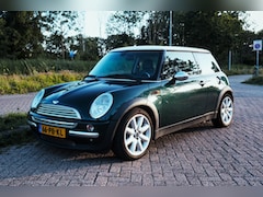 MINI Cooper - 1.6 Cooper British Racing Green - Nieuwe APK