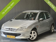 Peugeot 206 - 1.4-16V Quiksilver|AIRCO|NAP|APK|