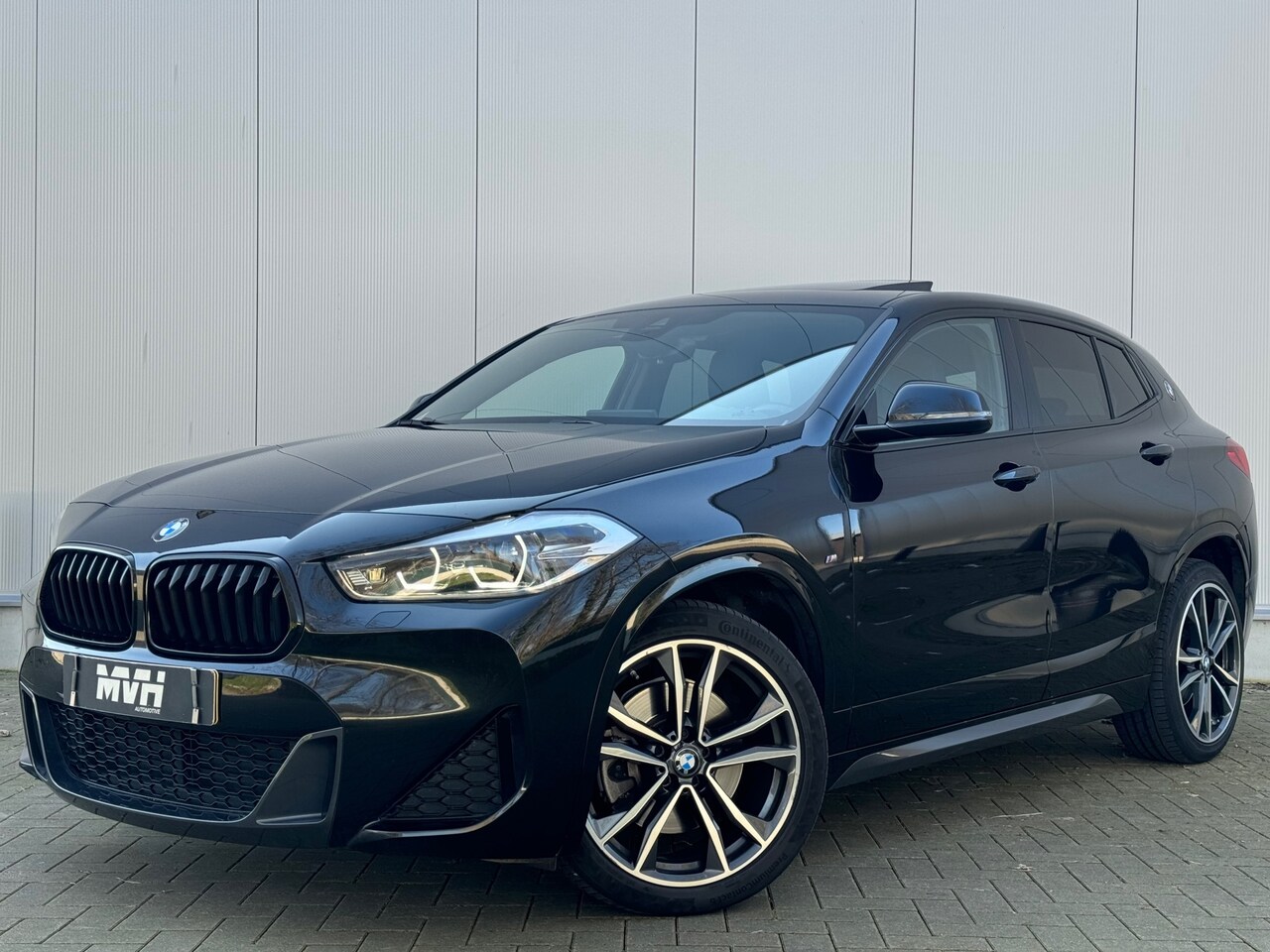 BMW X2 - XDrive20i High Executive - 2021 - Pano - M-Pakket - Ambient - HUD - Automaat - 19'' - LED - AutoWereld.nl