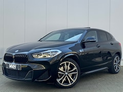 BMW X2 - XDrive20i High Executive - 2021 - Pano - M-Pakket - Ambient - HUD - Automaat - 19'' - LED