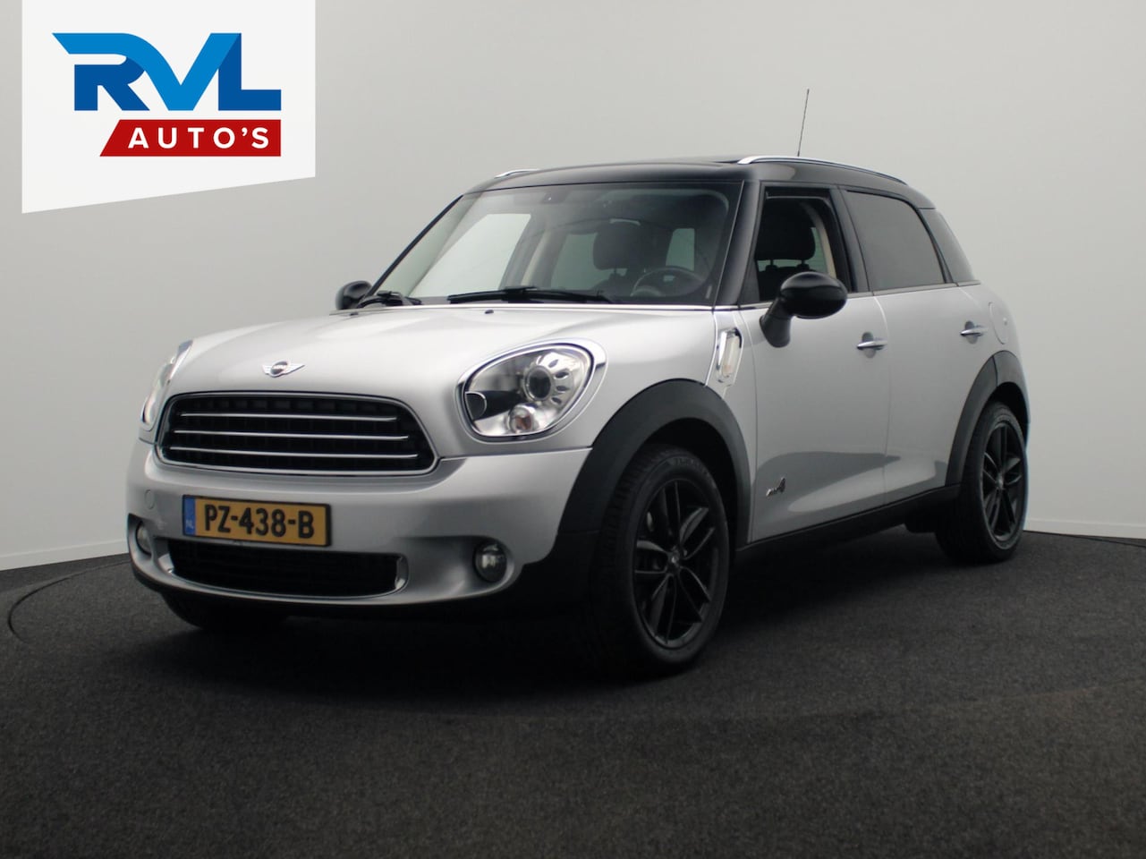 MINI Countryman - Mini 2.0 Cooper D ALL4 Chili *Automaat* Leder Navigatie Panorama Climate-control Cruise - AutoWereld.nl