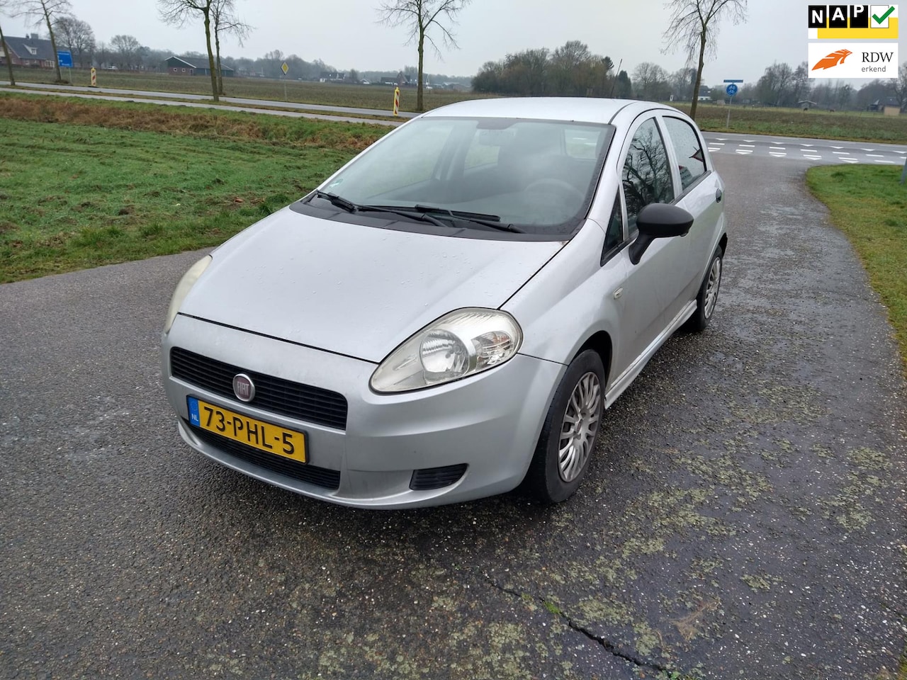 Fiat Grande Punto - 1.3 M-Jet Actual 1.3 M-Jet Actual - AutoWereld.nl