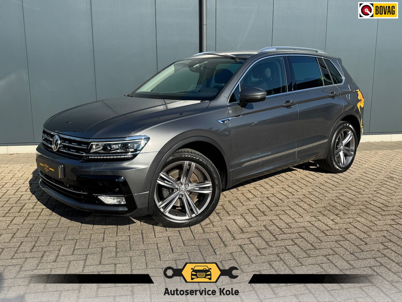 Volkswagen Tiguan - 2.0 TSI * 4Motion * R-line * Rondomzicht camera * Dodehoeksensor * - AutoWereld.nl