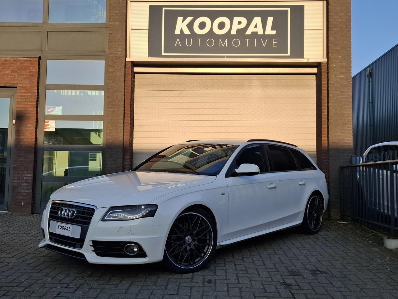 Audi A4 Avant - 2.0 TDI S Edition | 3x S-line | B&O | Trekhaak | Volledig onderhouden - AutoWereld.nl