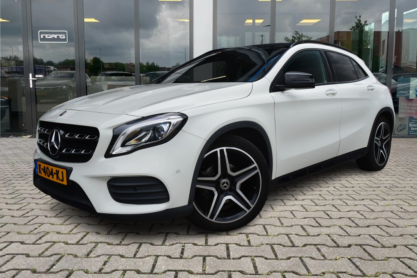 Mercedes-Benz GLA-Klasse - 200 AMG | Pano | Memory | Camera | - AutoWereld.nl