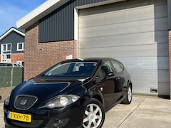 Seat Leon - 1.6 / NIEUWE APK / LEES TEKST