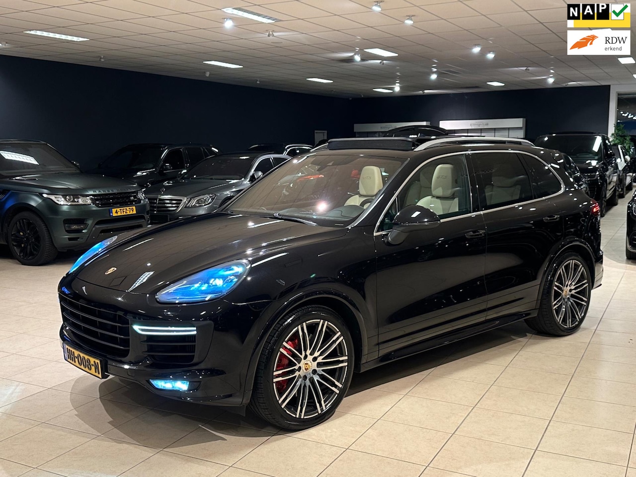 Porsche Cayenne - 3.6 GTS NL-AUTO PANO LED Trekhaak Keyless Voll - AutoWereld.nl