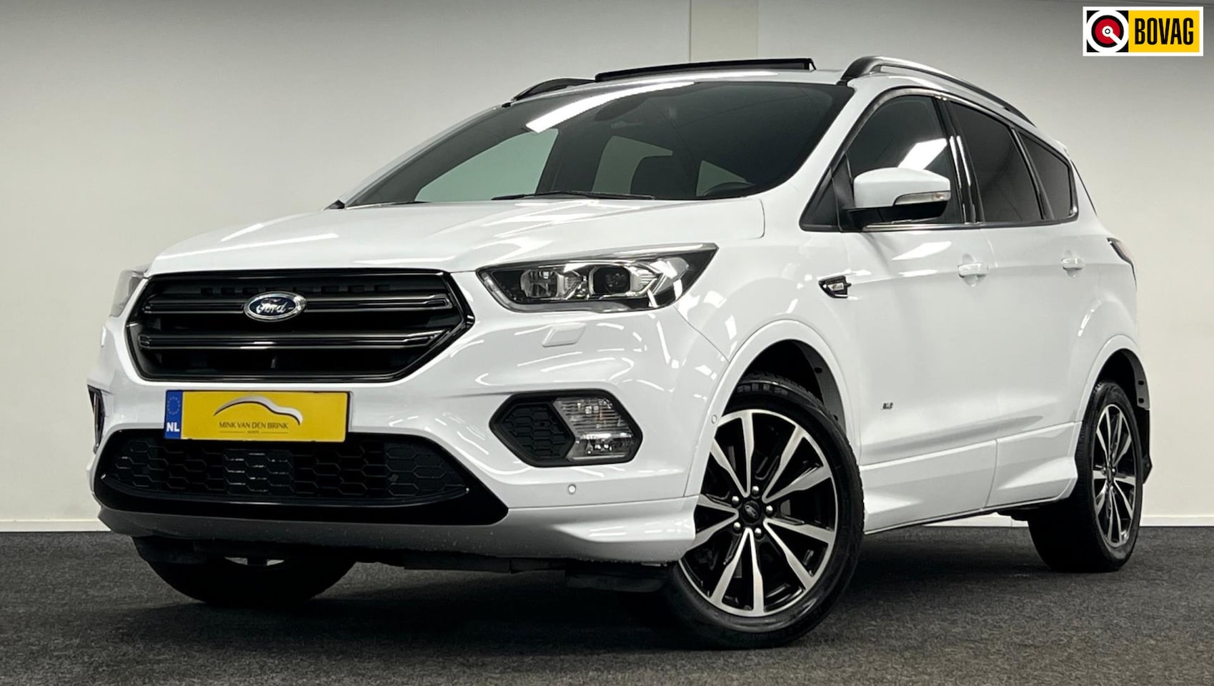 Ford Kuga - 1.5 EcoBoost ST Line*175PK*Pano*Trekhaak*Camera*Navi*Carplay - AutoWereld.nl