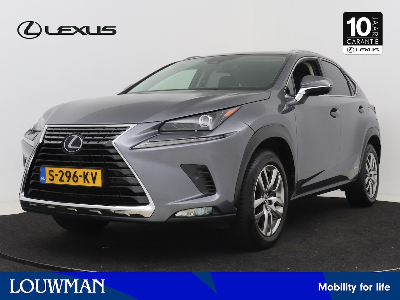 Lexus NX - 300h AWD Luxury Line Limited | Apple Carplay/ Android Auto | Trekhaak afneembaar | Leer | - AutoWereld.nl