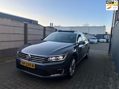 Volkswagen Passat Variant - 1.4 TSI GTE Highline PANO/ DIGI DASH/ CAMERA