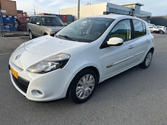 Renault Clio - 1.5 dCi Parisienne 2011