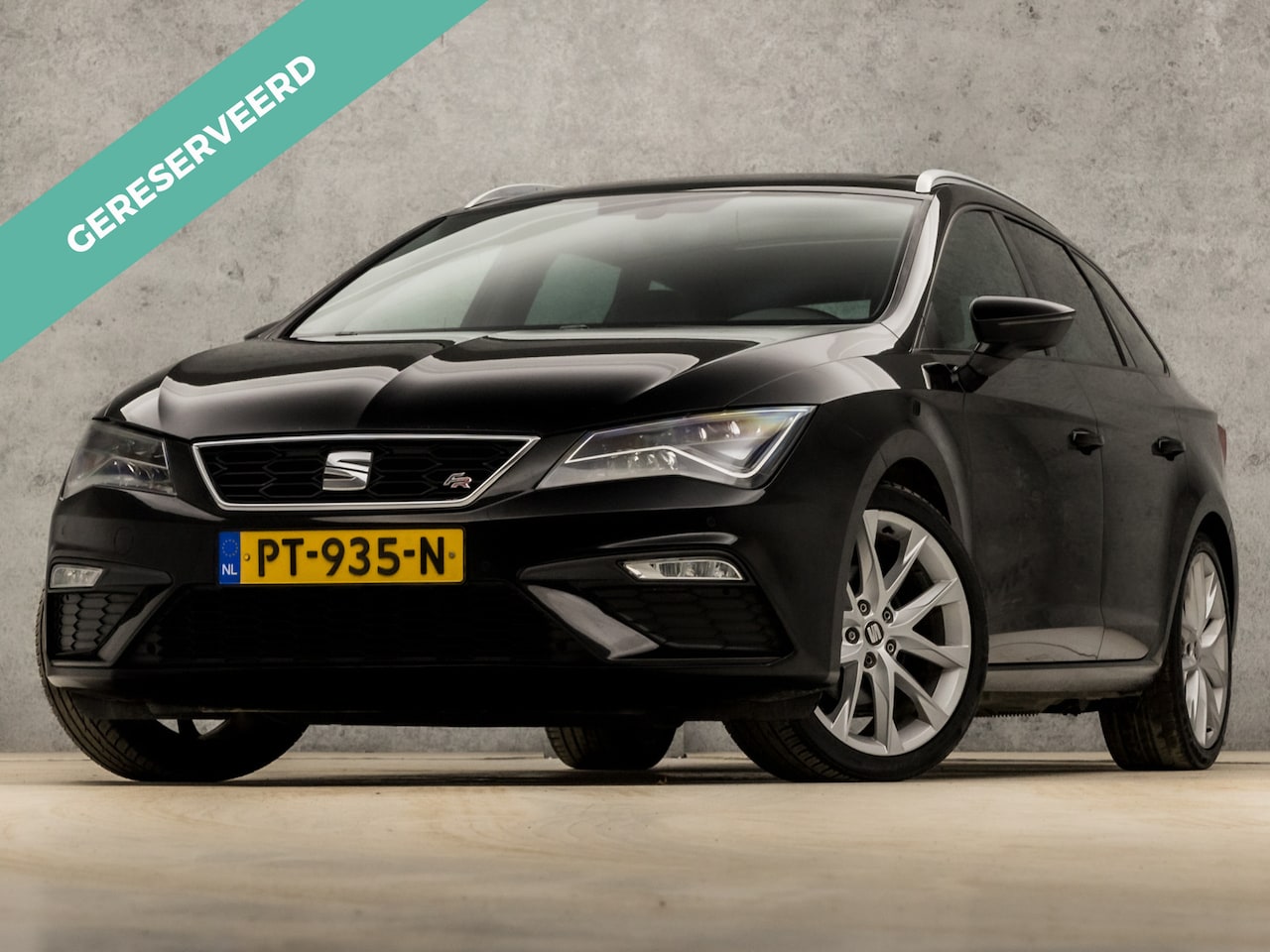 Seat Leon ST - 1.4 EcoTSI FR 150Pk Automaat (PANORAMADAK, APPLE CARPLAY, NAVIGATIE, CAMERA, LEDER/ALCANTA - AutoWereld.nl