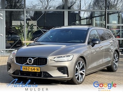 Volvo V60 - 2.0 T8 Twin Engine AWD R-Design/Automaat/Camera/Panoramadak Trekhaak(wegklapbare)