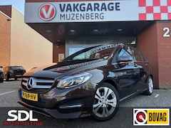 Mercedes-Benz B-klasse - 180 Ambition // LED // NAVI // CLIMA // HALF LEDER // PDC // STOELVERWARMING //