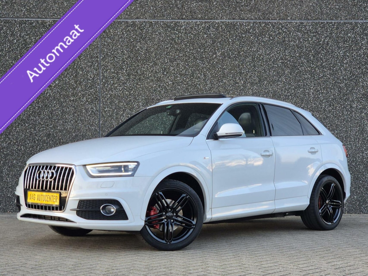 Audi Q3 - 2.0 TFSI quattro S-Line/Led/Navi/Pano/19''/211PK/Vol - AutoWereld.nl