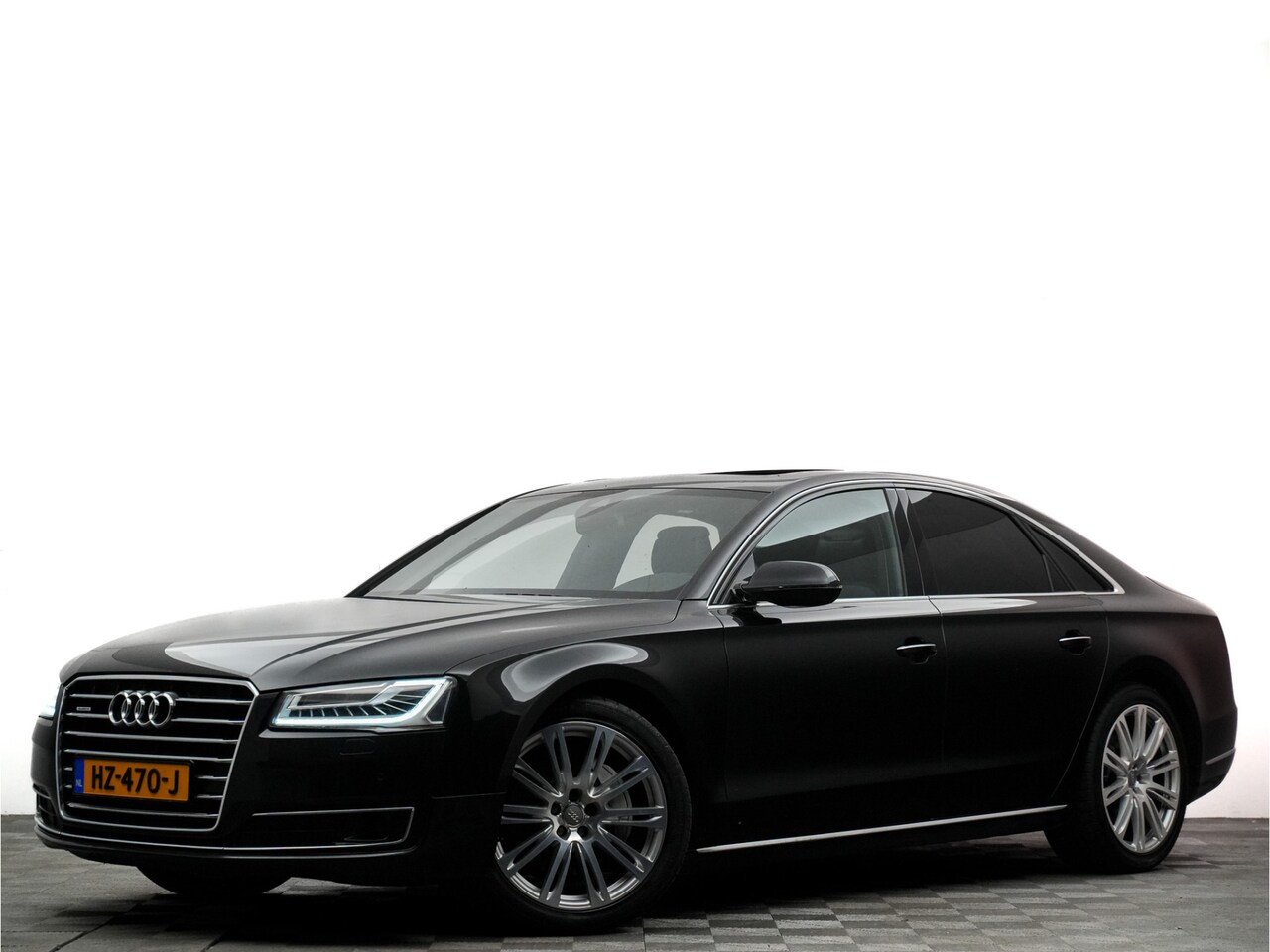 Audi A8 - 3.0 TDI 260pk Quattro Aut8 EURO 6 (schuifdak,matrix,navi,keyless,leer,camera) - AutoWereld.nl