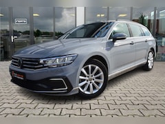 Volkswagen Passat Variant - 1.4 TSI PHEV GTE Business | ACC | Camera | Trekhaak |