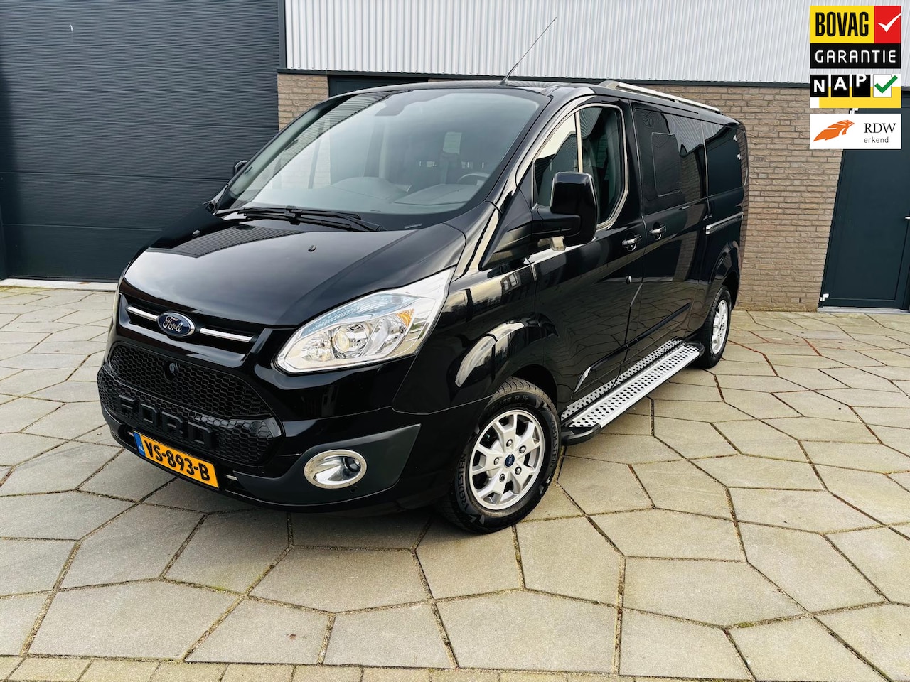 Ford Transit Custom - 310 2.2 TDCI L2H1 Ambiente DC|STOER|Veel Acc.|Luxe | Metallic lak - AutoWereld.nl