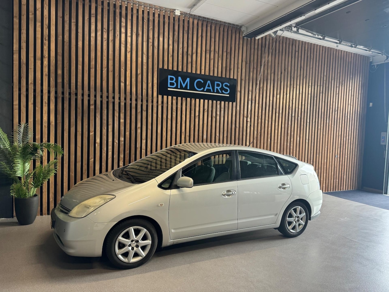 Toyota Prius - 1.5 VVT-i Automaat,Navi,Nieuwe APK - AutoWereld.nl